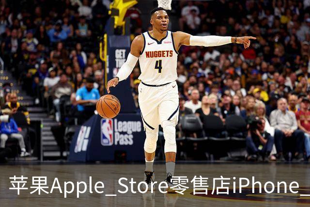 苹果Apple Store零售店iPhone Duo巨型雕塑揭幕首秀：全球四家店展出，中国有一家